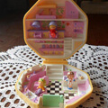 Polly Pocket.