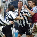Lee Bowyer and Kieron Dyer duke it out.