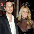 Britney files for divorce.