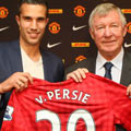 Robin van Persie joins Manchester United.